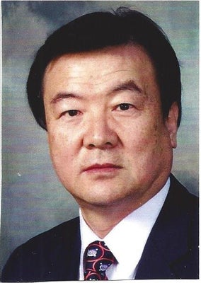 Portrait of Lawrence Lee, Associate.
